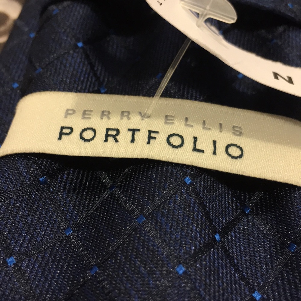 New Perry Ellis Dark Blue Ties - Picture 8 of 8